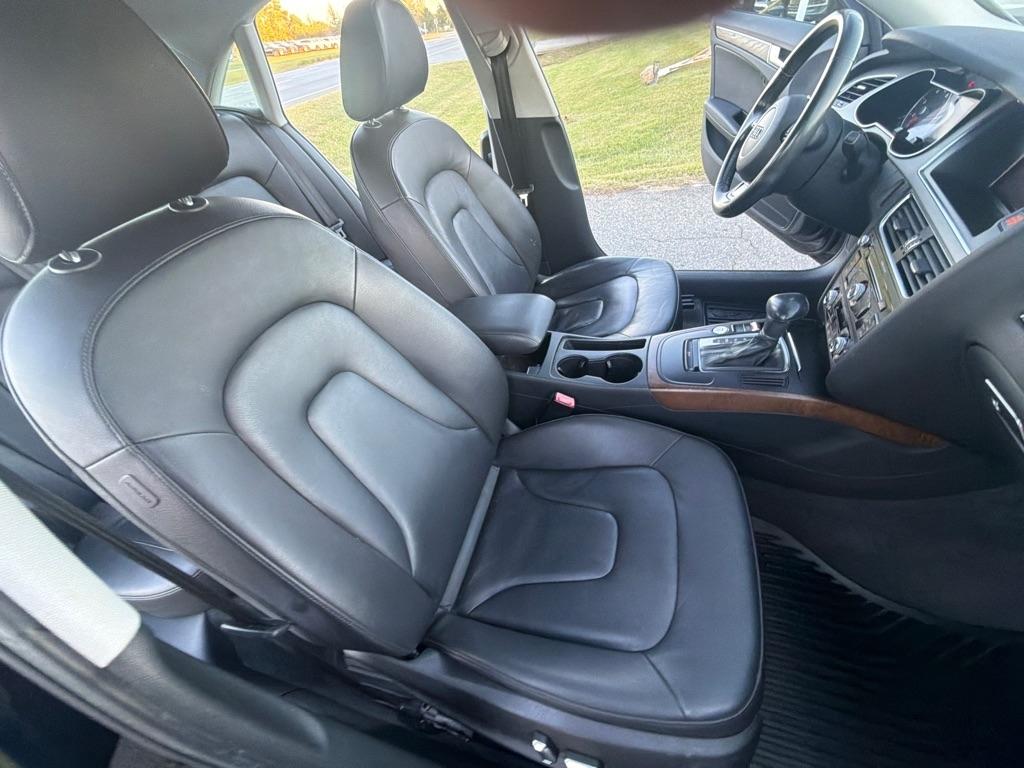 Audi A4 4dr Sdn Auto quattro 2.0T Premium Plus 2015