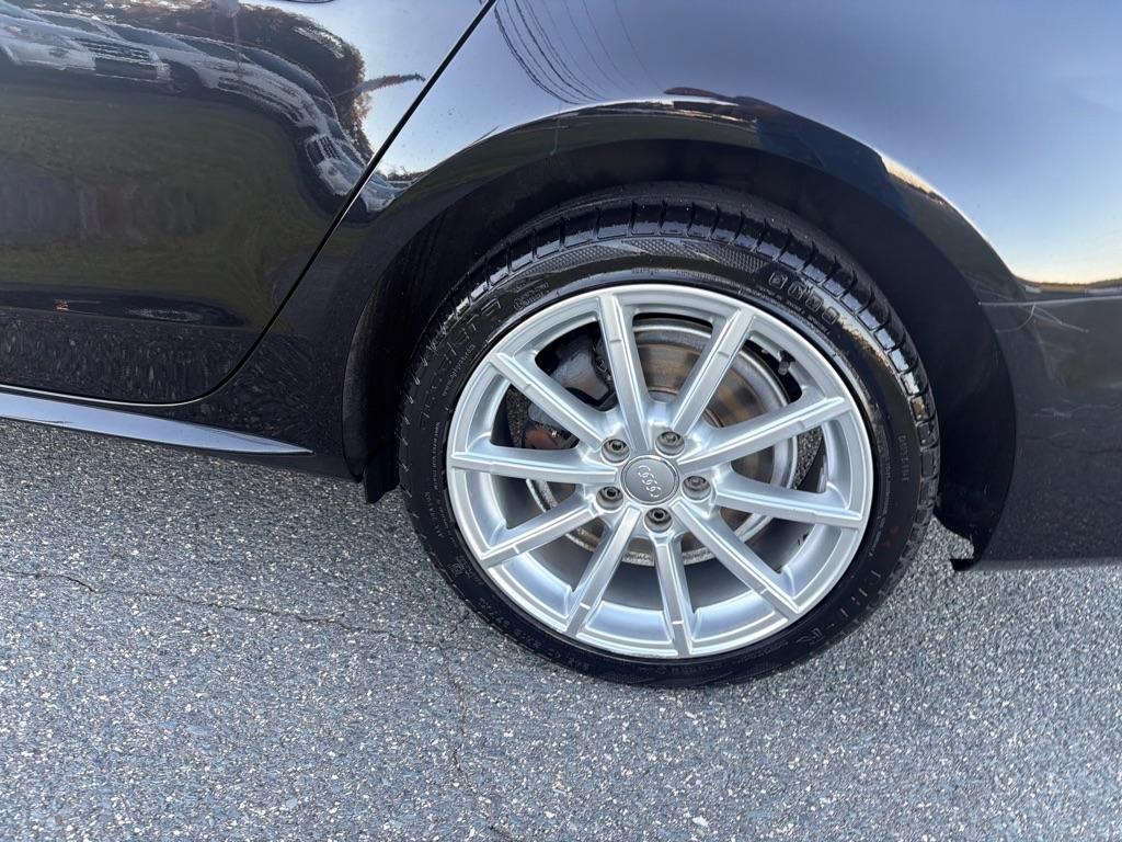 Audi A4 4dr Sdn Auto quattro 2.0T Premium Plus 2015