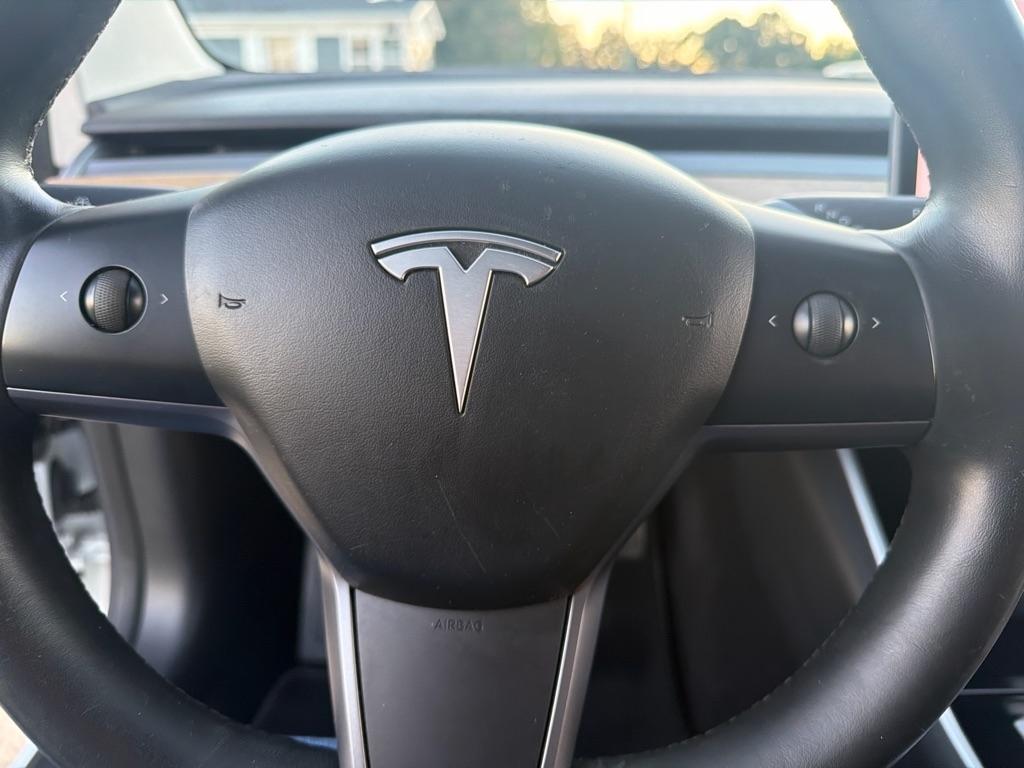 Tesla Model 3 Mid Range Battery RWD 2018