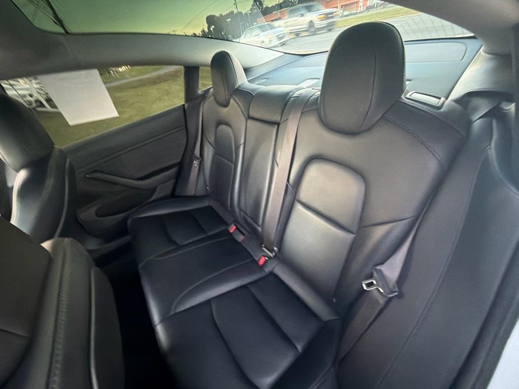 Tesla Model 3 Mid Range Battery RWD 2018
