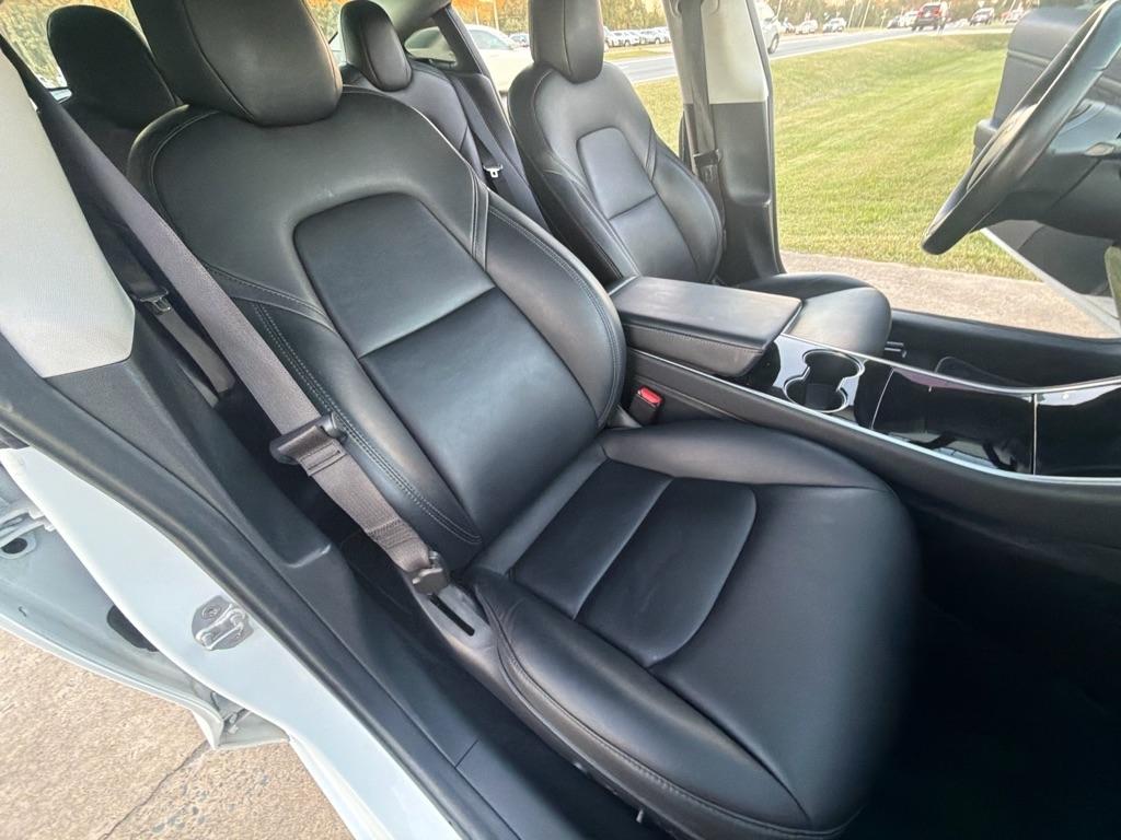 Tesla Model 3 Mid Range Battery RWD 2018