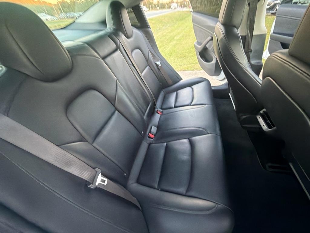Tesla Model 3 Mid Range Battery RWD 2018