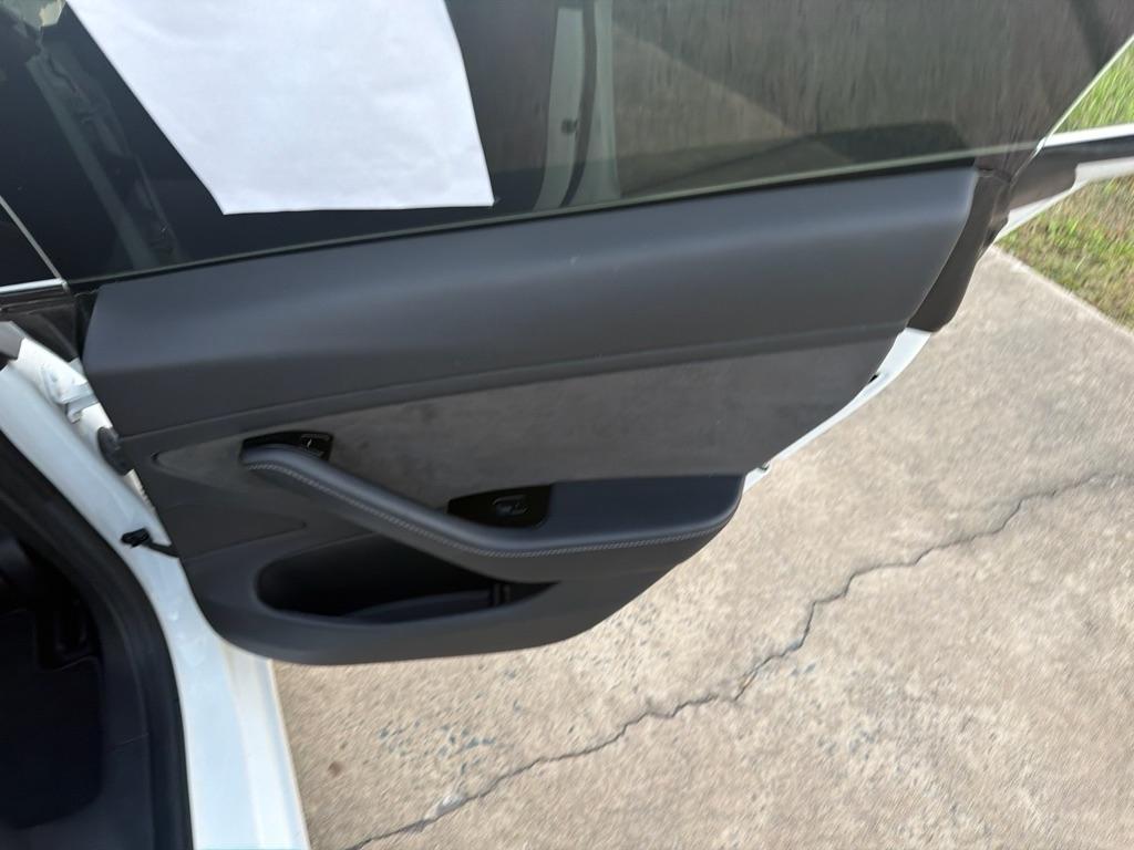 Tesla Model 3 Mid Range Battery RWD 2018