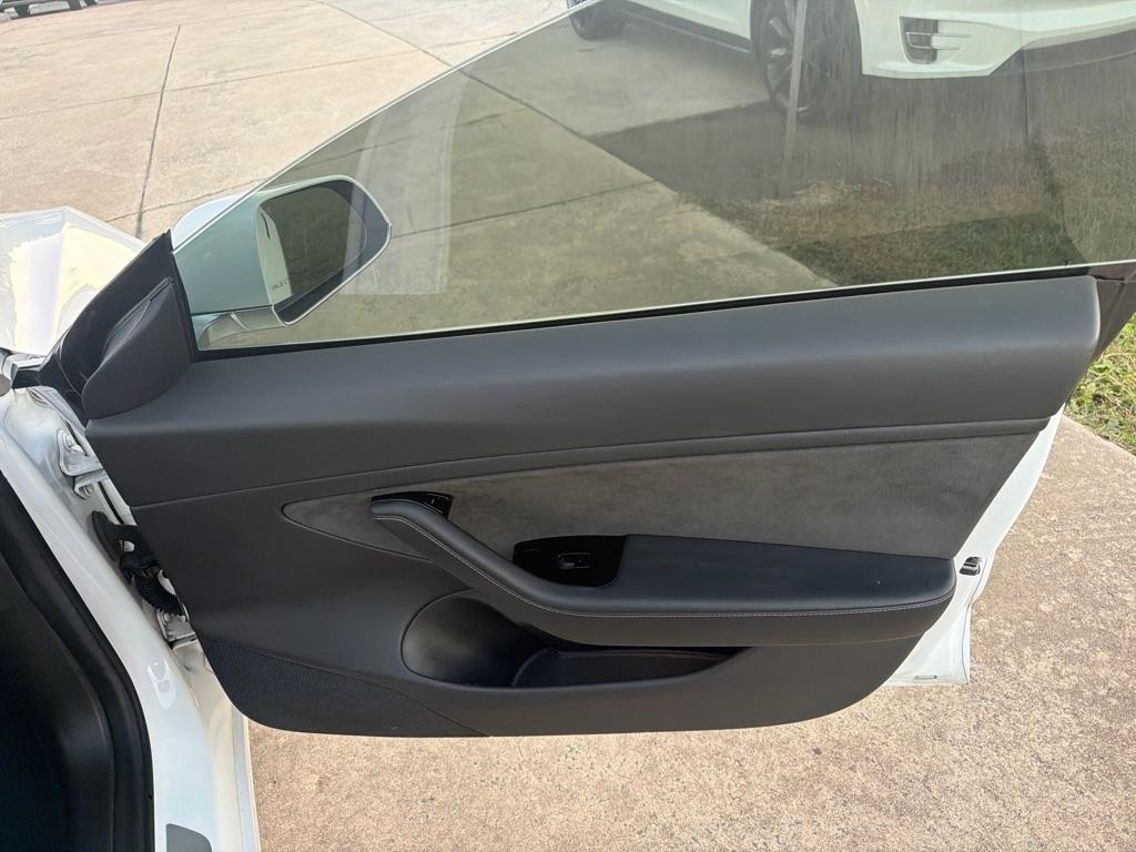 Tesla Model 3 Mid Range Battery RWD 2018