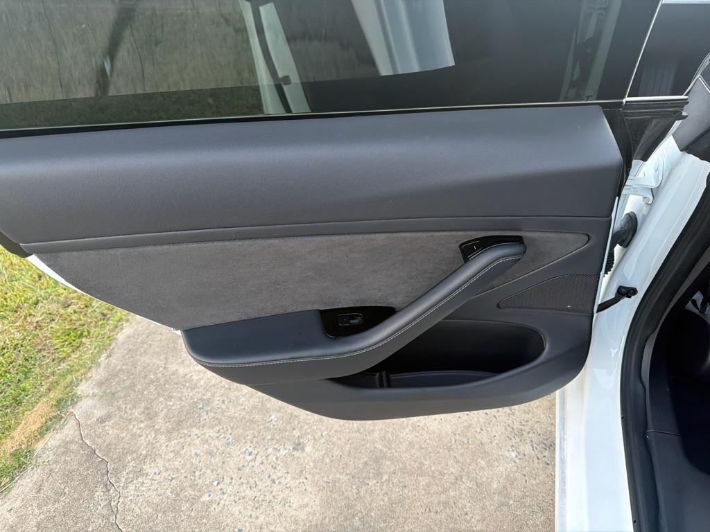 Tesla Model 3 Mid Range Battery RWD 2018