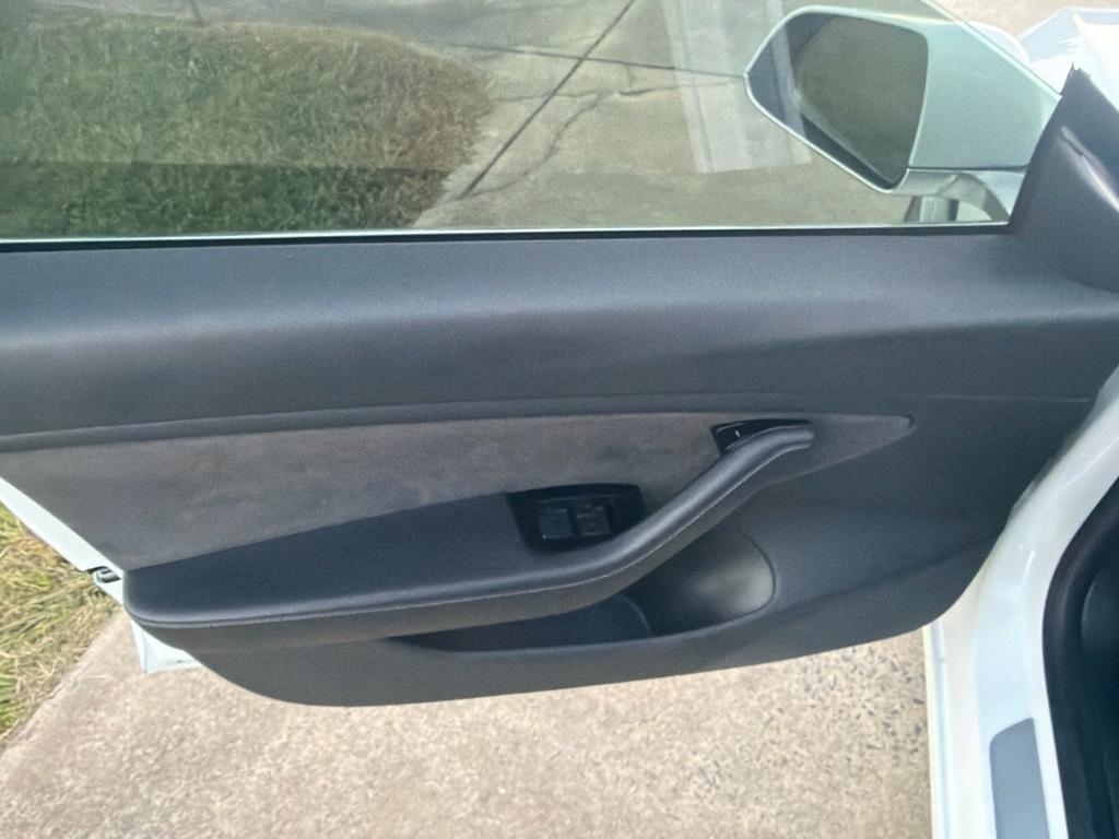 Tesla Model 3 Mid Range Battery RWD 2018
