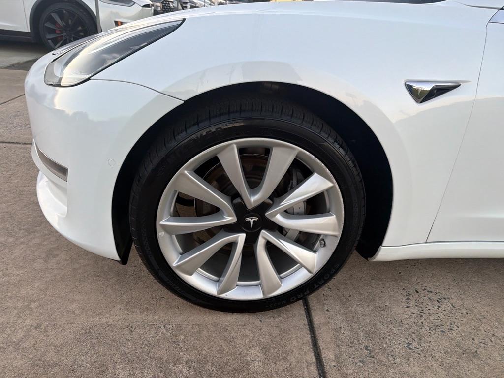Tesla Model 3 Mid Range Battery RWD 2018