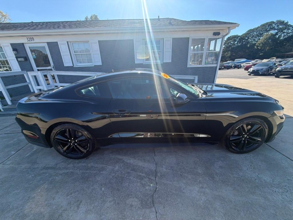 Ford Mustang 2dr Fastback EcoBoost 2016
