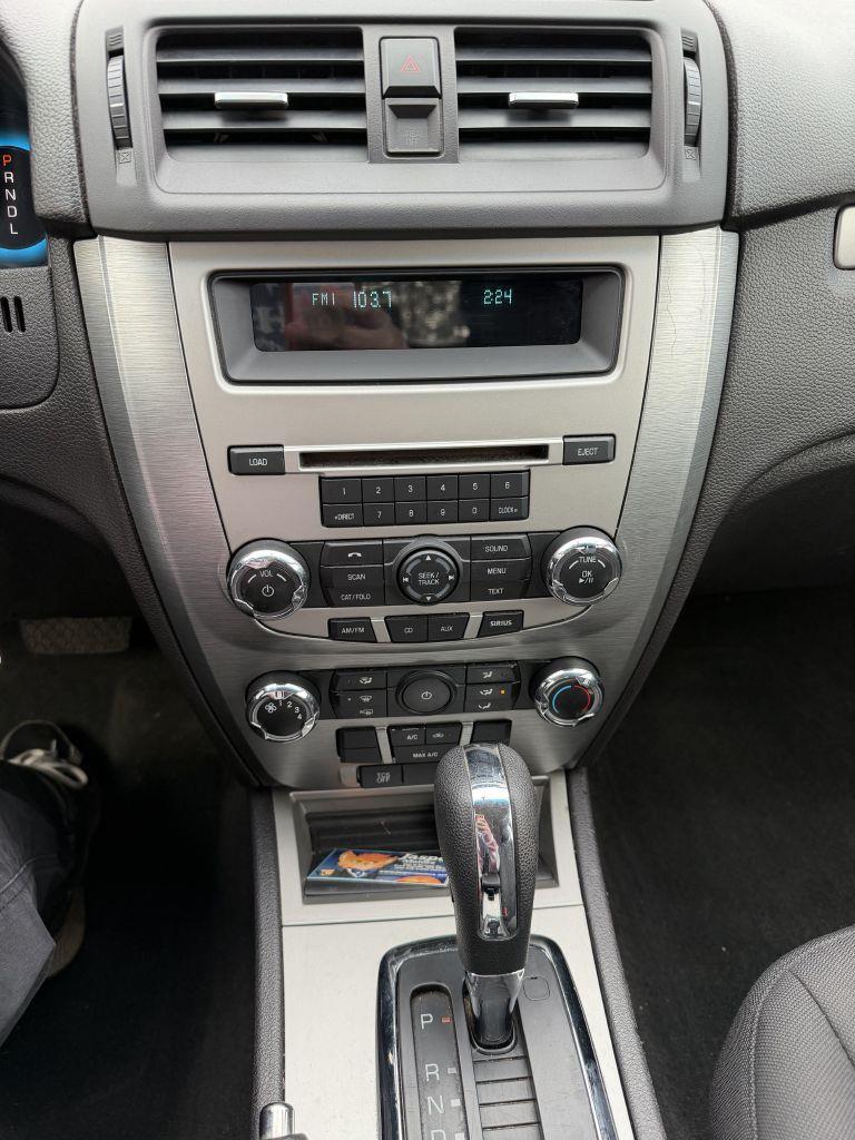 Ford Fusion I4 SE 2011