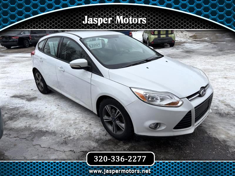 2014 Ford Focus SE's photo