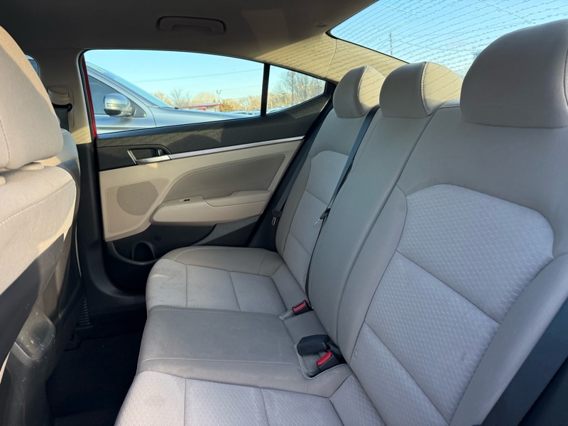 Hyundai Elantra SEL 2020