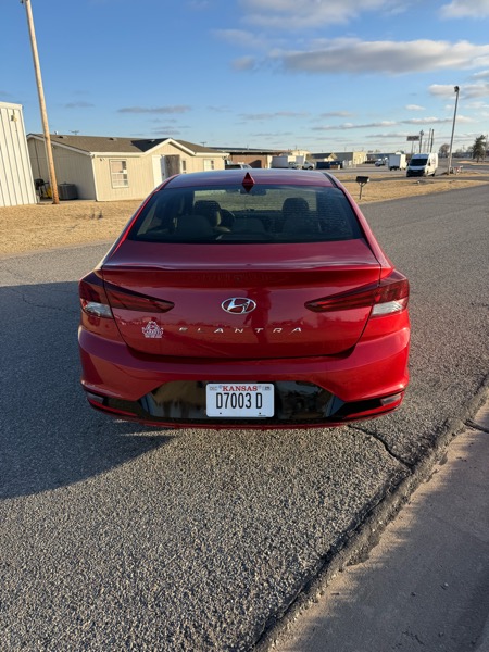 Hyundai Elantra SEL 2020