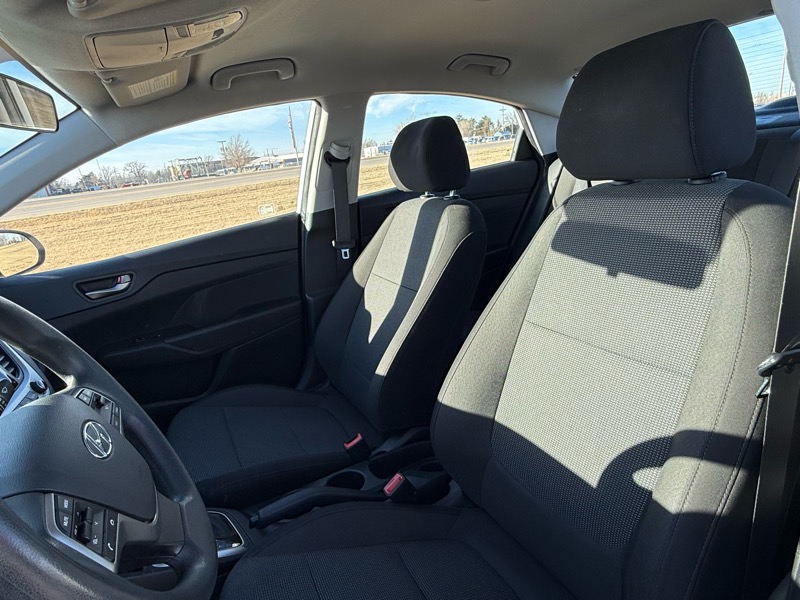 Hyundai Accent SE 2019