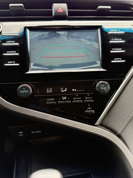 Toyota Camry SE 2018