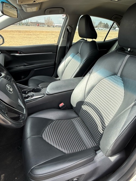 Toyota Camry SE 2018