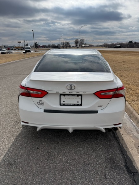 Toyota Camry SE 2018