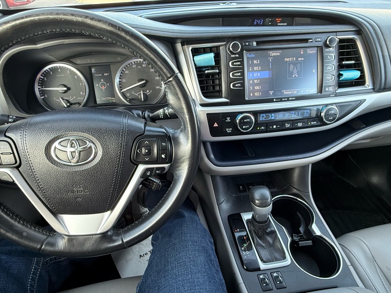 Toyota Highlander XLE 2017