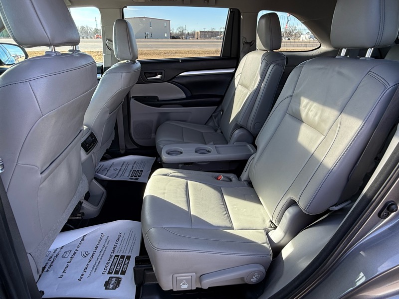 Toyota Highlander XLE 2017