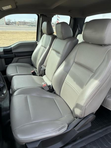 Ford F-150 XL 4WD 2017