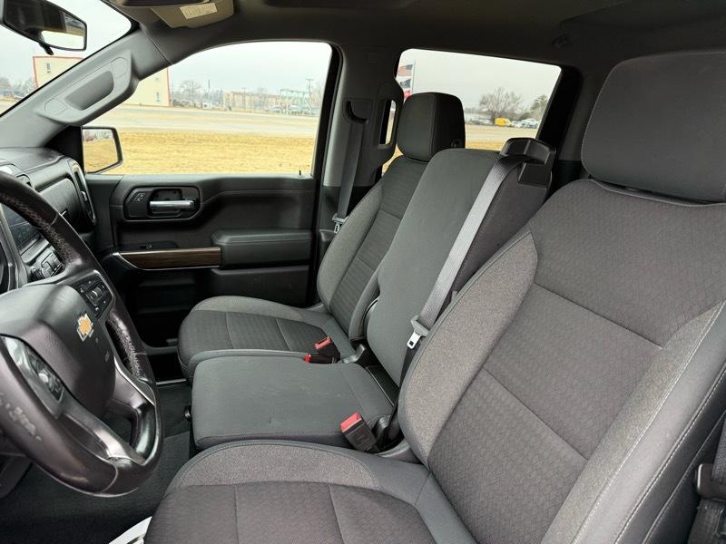 Chevrolet Silverado 1500 LT Crew Cab 4WD SWB 2019