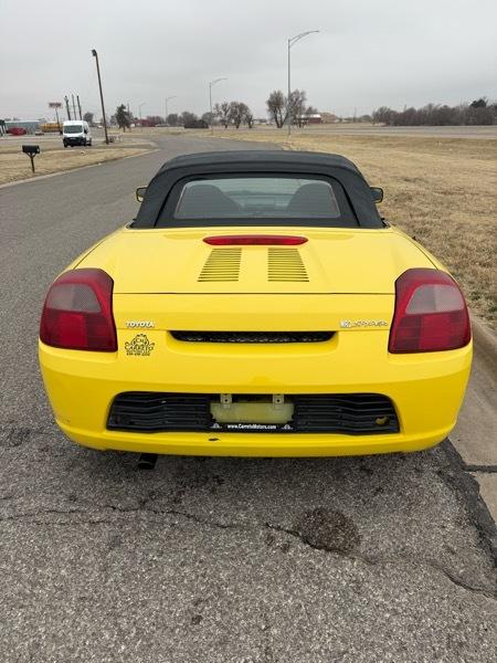 Toyota MR2 Spyder 2dr Conv Manual 2001