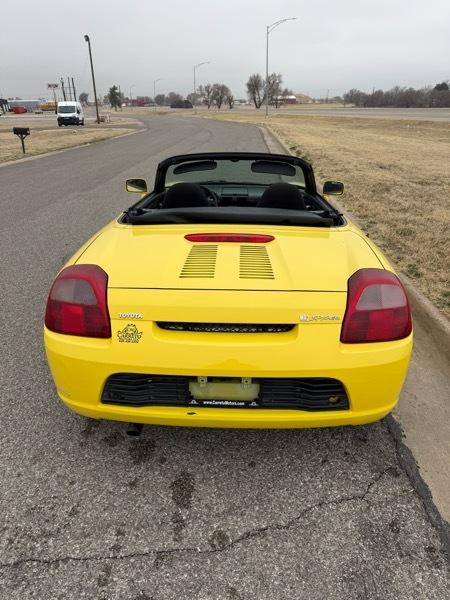 Toyota MR2 Spyder 2dr Conv Manual 2001