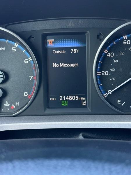 Toyota RAV4 LE AWD 2017