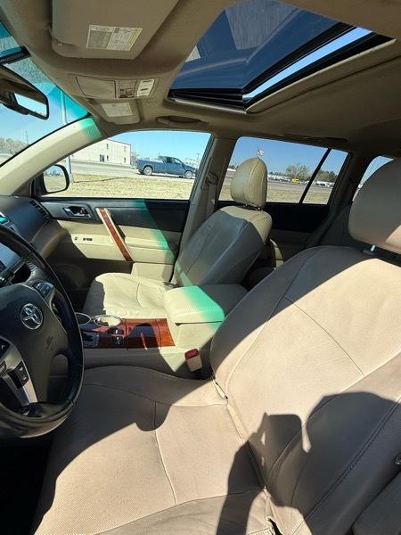 Toyota Highlander Limited 4WD 2013