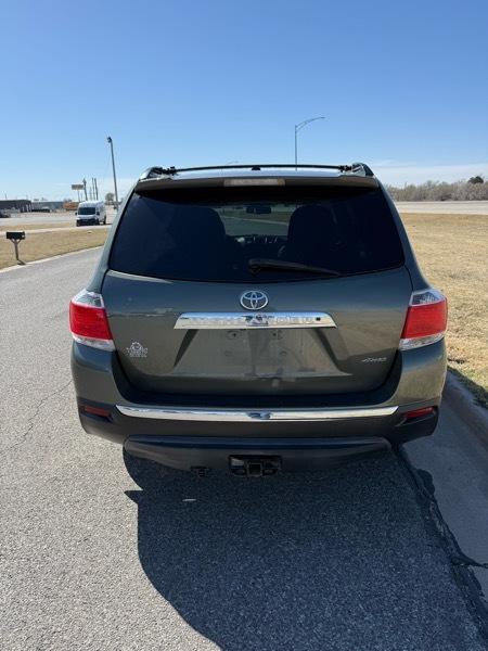 Toyota Highlander Limited 4WD 2013