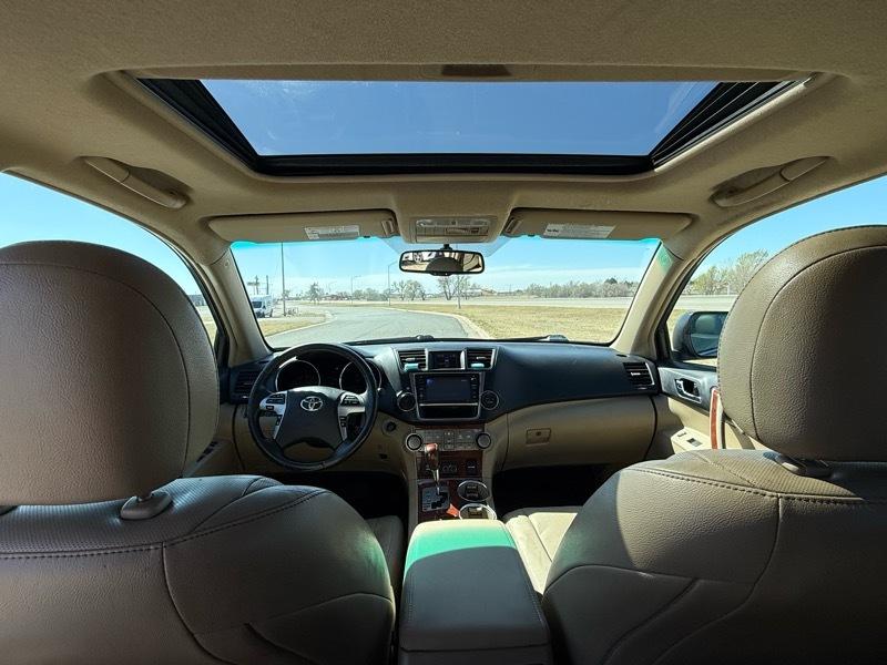 Toyota Highlander Limited 4WD 2013