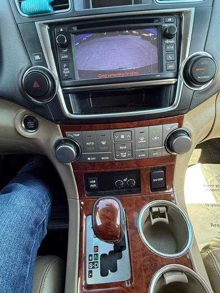 Toyota Highlander Limited 4WD 2013