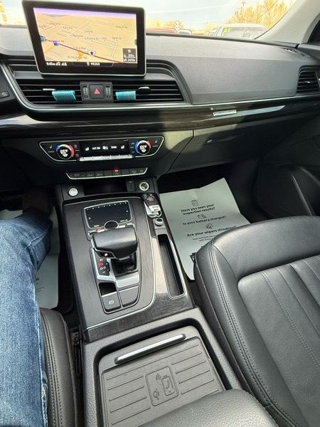 Audi Q5 2.0T Premium Plus quattro 2020