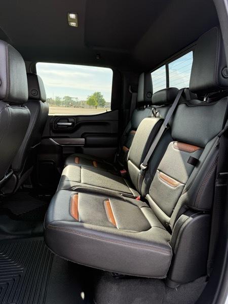 GMC Sierra 1500 AT4 Crew Cab 4WD 2021