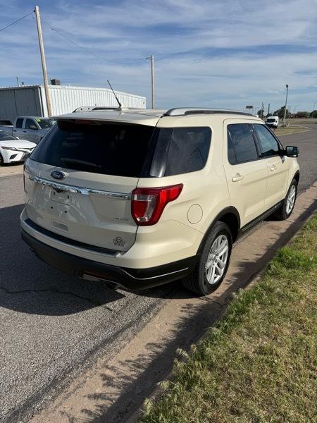 Ford Explorer XLT 4WD 2018