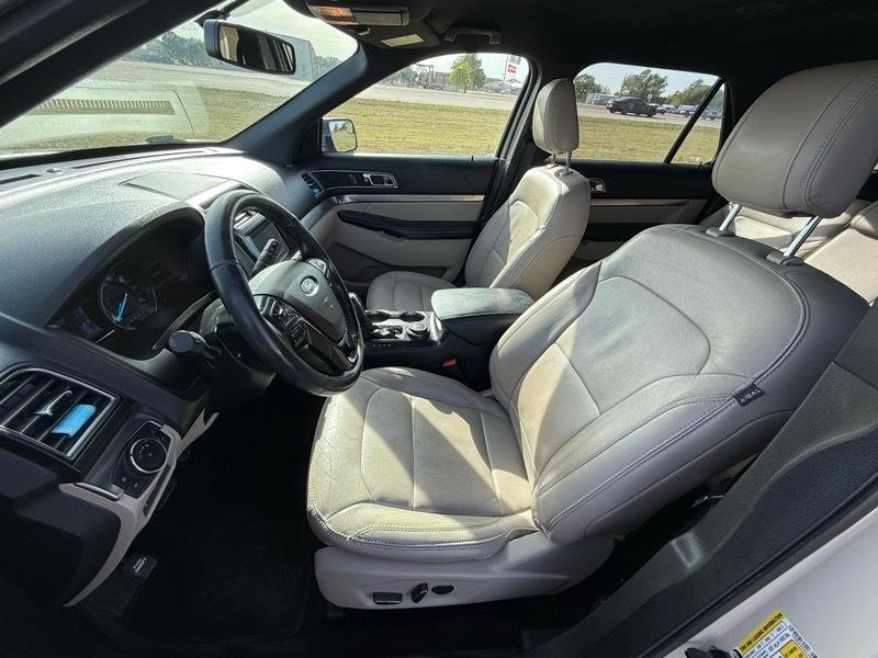 Ford Explorer XLT 4WD 2018