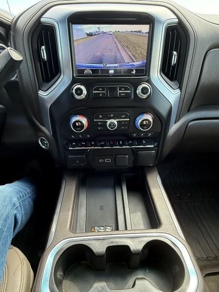 GMC Sierra 1500 SLT Crew Cab 4WD 2020