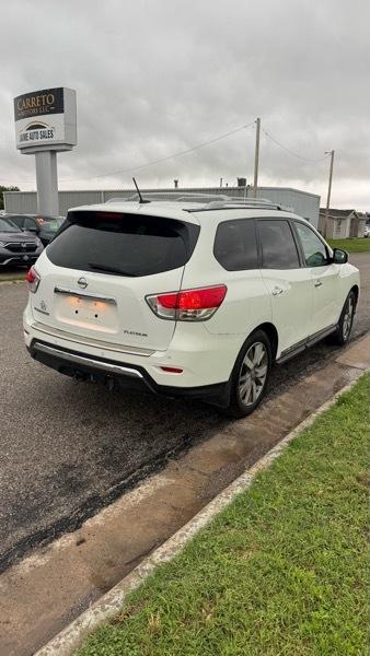 Nissan Pathfinder Platinum 2WD 2014