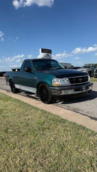 Ford F-150 XL Reg. Cab 2WD 1998