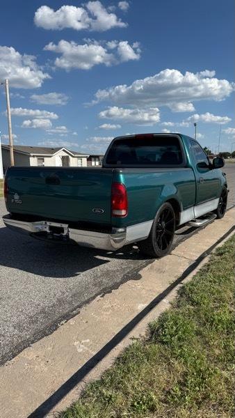 Ford F-150 XL Reg. Cab 2WD 1998