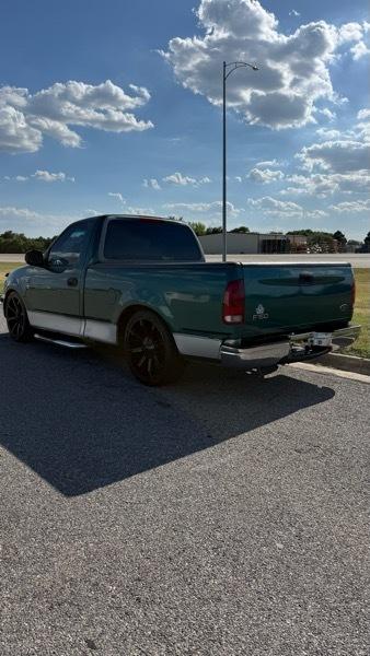 Ford F-150 XL Reg. Cab 2WD 1998