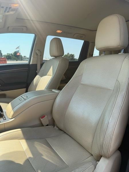 Toyota Highlander Limited AWD V6 2014