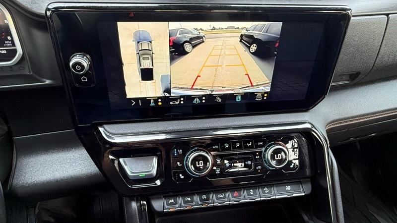 GMC Sierra 1500 AT4 Crew Cab 4WD 2023
