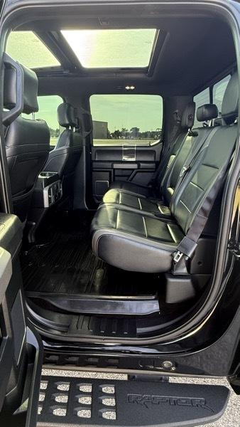 Ford F-150 Raptor SuperCrew 4WD 2017