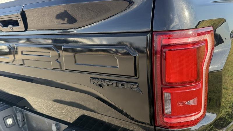 Ford F-150 Raptor SuperCrew 4WD 2017