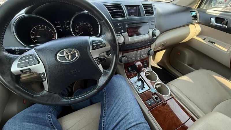 Toyota Highlander Limited 4WD 2012