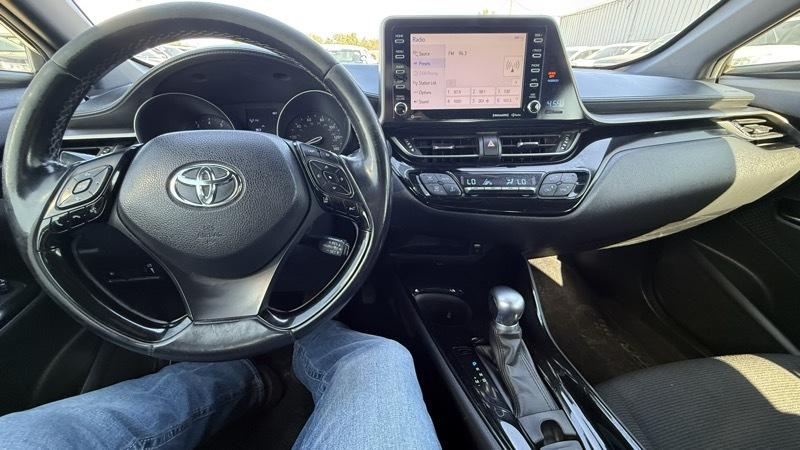 Toyota C-HR XLE 2019