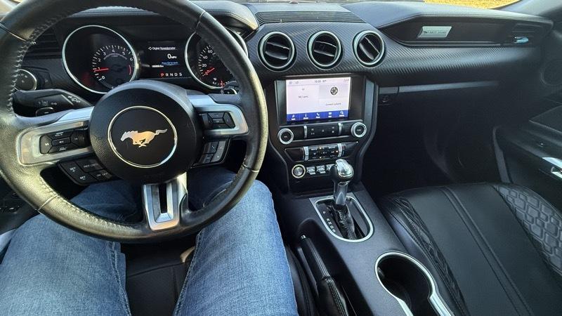 Ford Mustang EcoBoost Coupe 2021