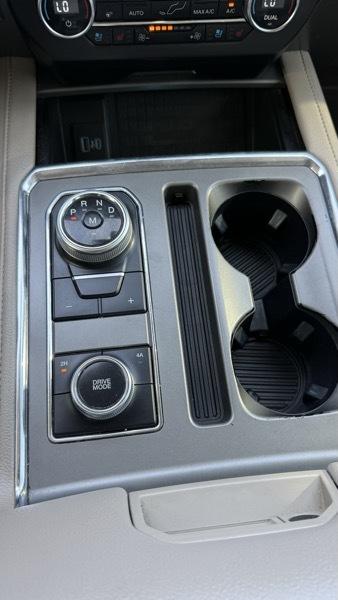 Ford Expedition MAX XLT 4WD 2020