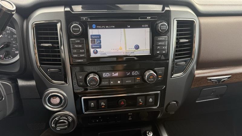 Nissan Titan XD 4x4 Diesel Crew Cab Platinum Reserve 2016