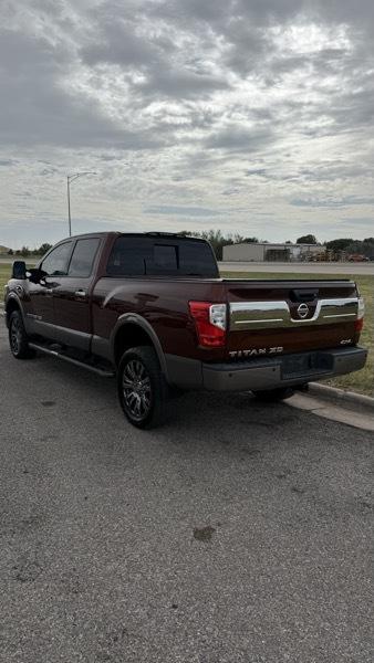 Nissan Titan XD 4x4 Diesel Crew Cab Platinum Reserve 2016